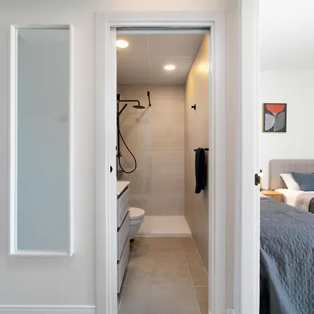 Bayview Collection Free & Padel By Interhome Daire